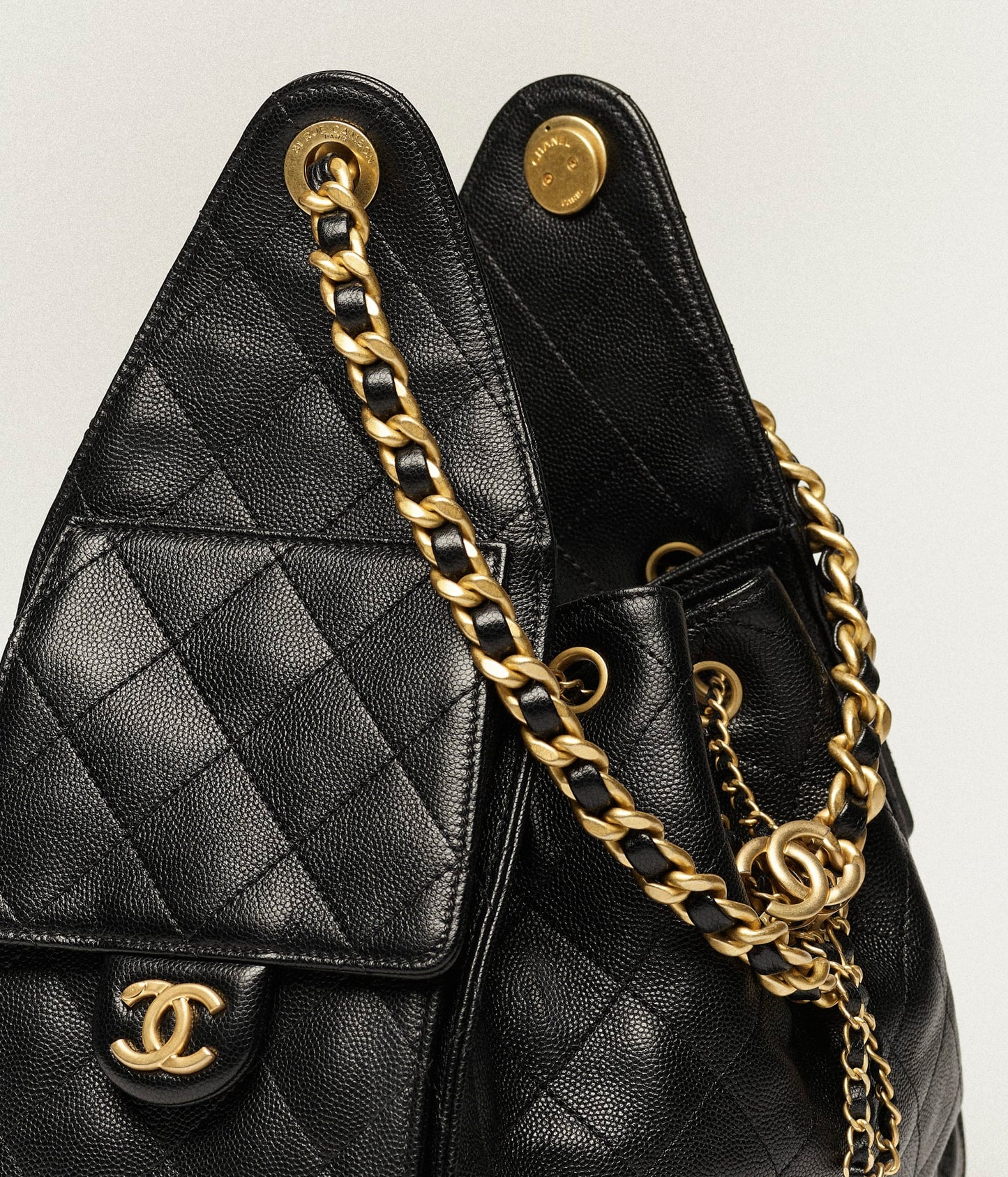 Chanel 25 Medium Handbag Grained Calfskin & Gold-Tone Metal
