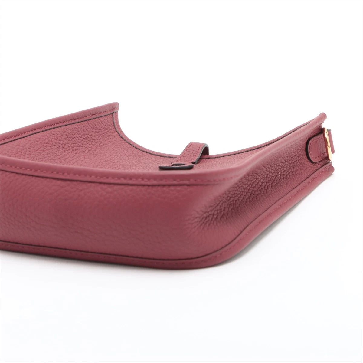 Evelyne 16 Taurillon Clemence Rouge H Gold Hardware